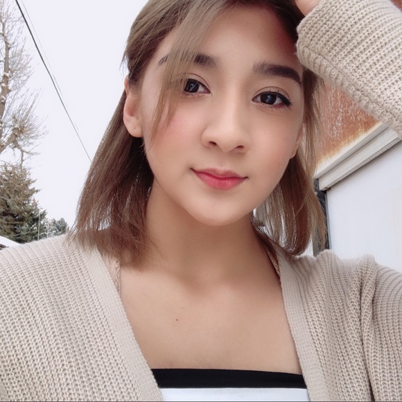 Meet your Posher, Crystal - Picture 1 of 1